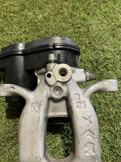 Pinza Freno Posteriore Destra Peugeot 208 2022 9842295180