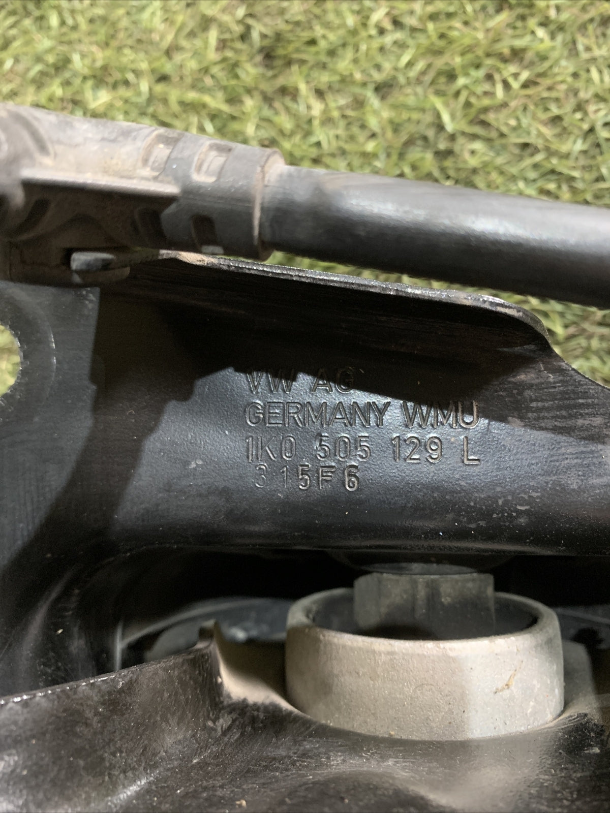 5Q0505225C Braccio oscillante longitudinale Posteriore Sinistro Audi TT