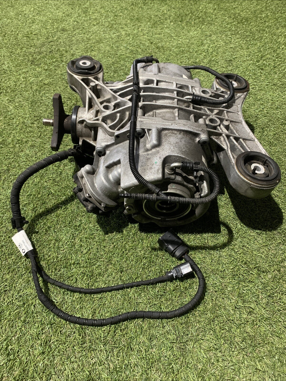 Differenziale Posteriore Volkswagen Golf 8R 2.0 Benzina 08E525010F