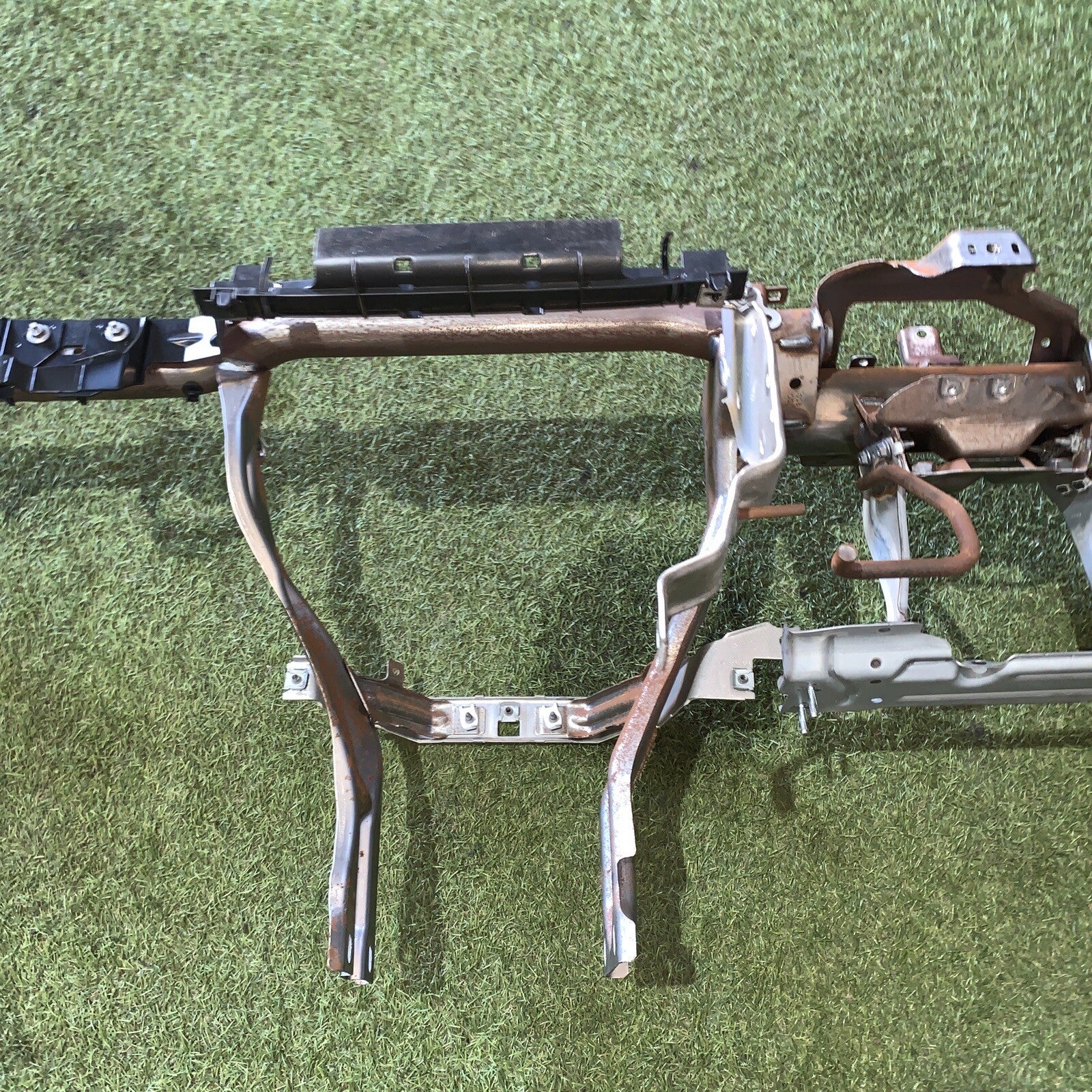 Traversa Sostegno Cruscotto Volkswagen Golf 6 2.0 3 PORTE 5K1857017E