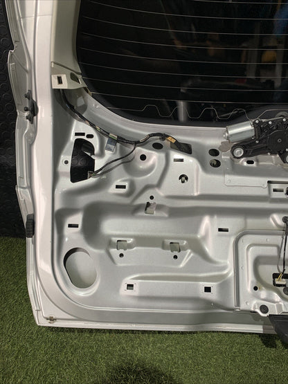 PORTELLONE / COFANO POSTERIORE FORD FOCUS Station Wagon ANNO: 2017