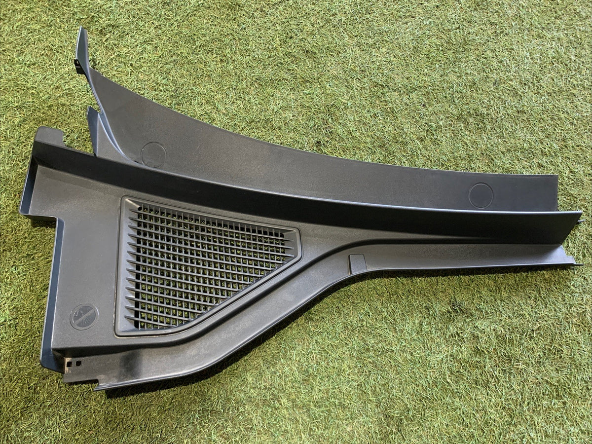 Griglia Gocciolatoio Parte Destra Volkswagen T-Roc 2023 2GA819404