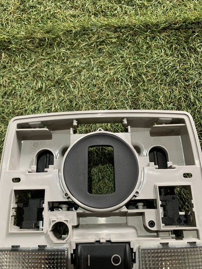 Plafoniera Luce Interna Anteriore Per Tettuccio Apribile Audi A3 8P 8E0947565