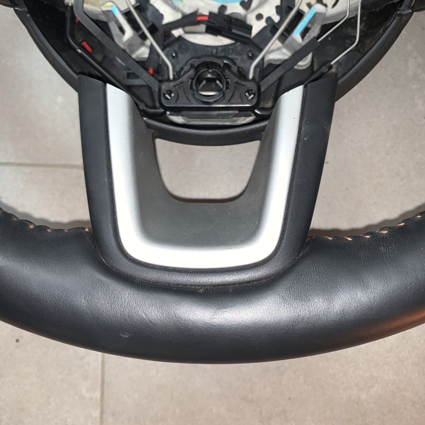 1049805V95 VOLANTE CON COMANDI MULTIFUNZIONE  JEEP COMPASS Dal 2016-2022