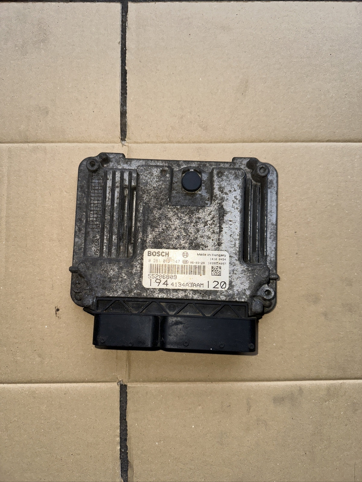 ECU CENTRALINA MOTORE FIAT CROMA 2007 1.9 120CV 55206809 BOSCH 0281012147