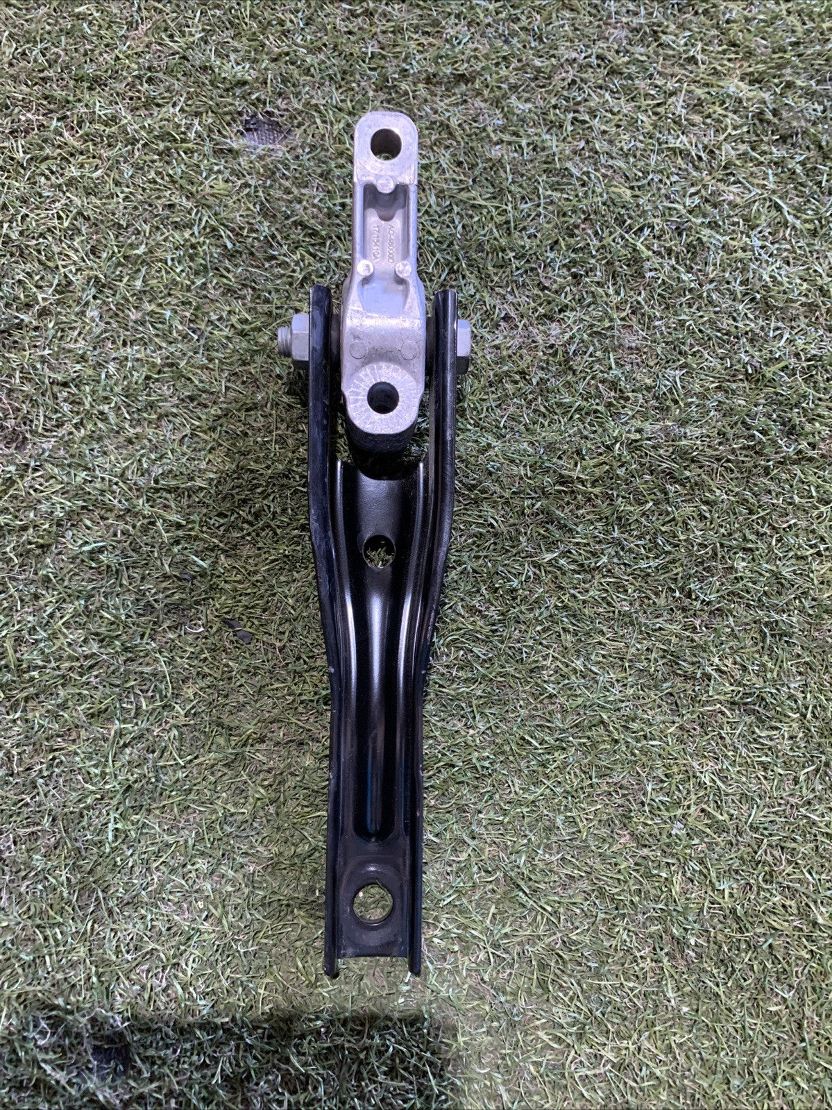 SUPPORTO CAMBIO BIELLETTA INFERIORE VOLKSWAGEN T-ROC 1.0 TSI 2023 5Q0199855P