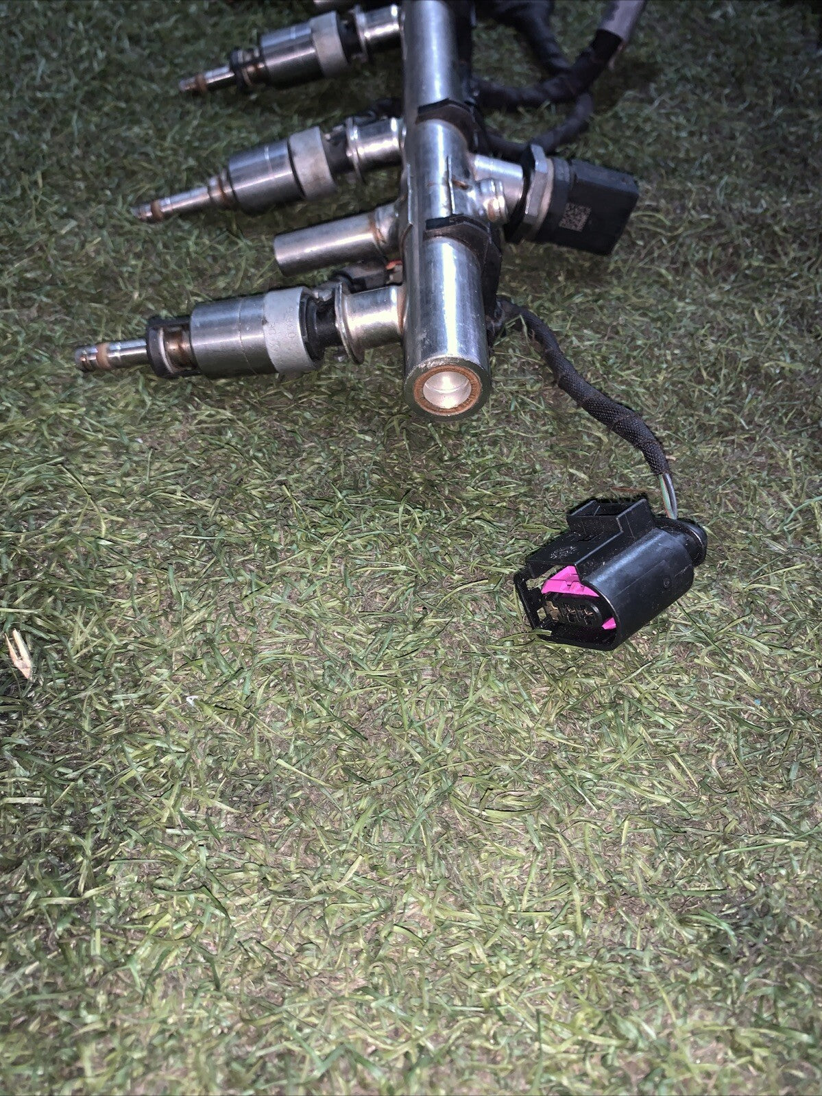 Flauto Completi Di Iniettori Volkswagen Golf 7 2.0 GTI Benzina 06K133317G