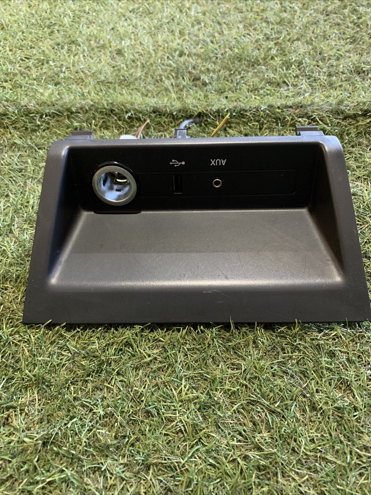 PRESA AUX/USB PER SKODA Fabia 3° Serie 6V0857367A (15 )