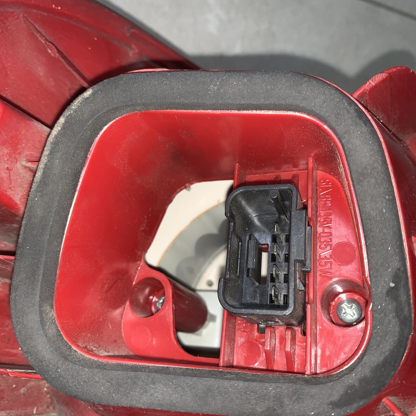 27 45 80 02 STOP FANALE POSTERIORE DESTRO PASSEGGERO VOLKSWAGEN Passat V