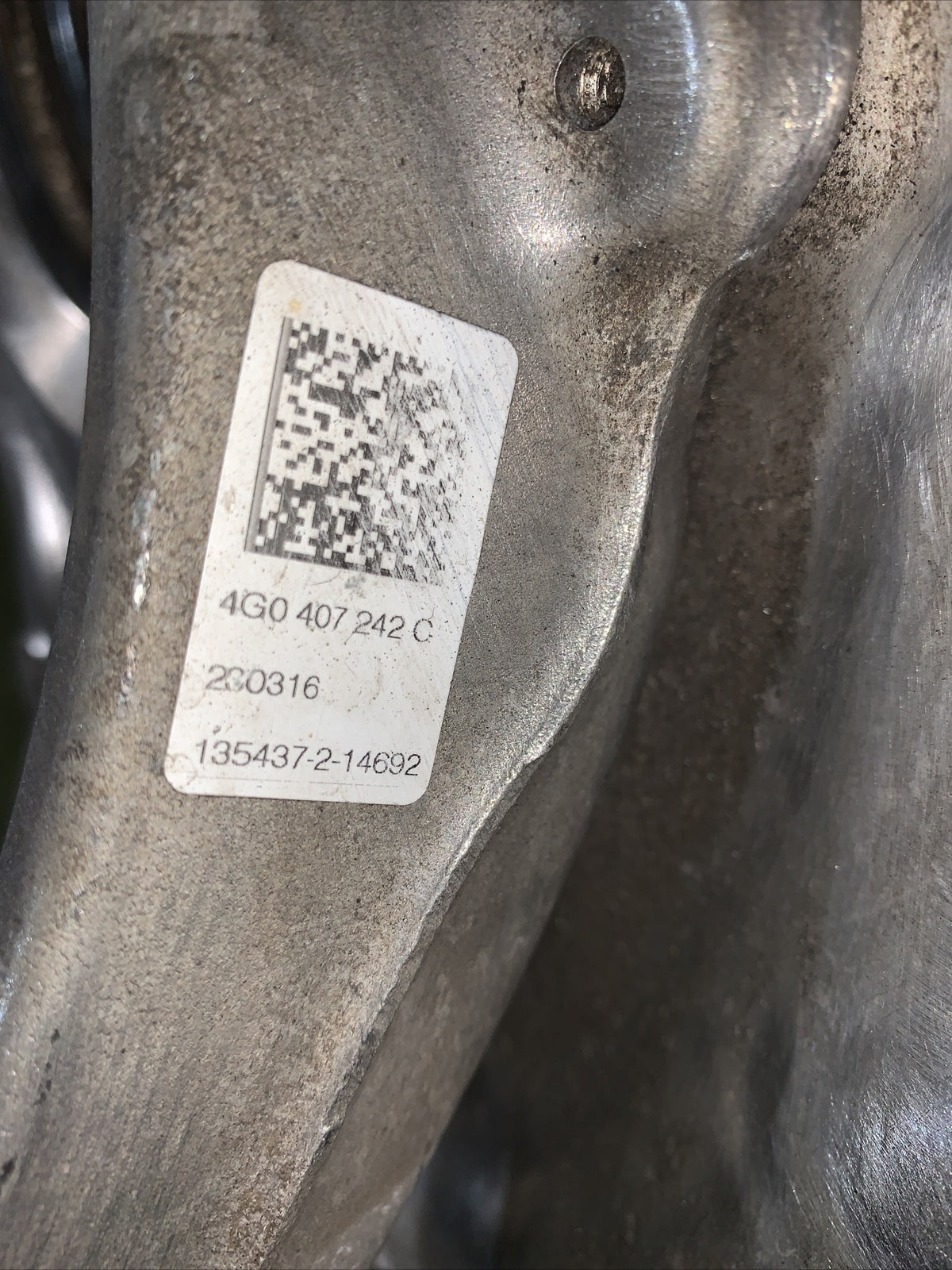 Mozzo Montante Anteriore Destro Audi A6-A7 4G 4G0407242C