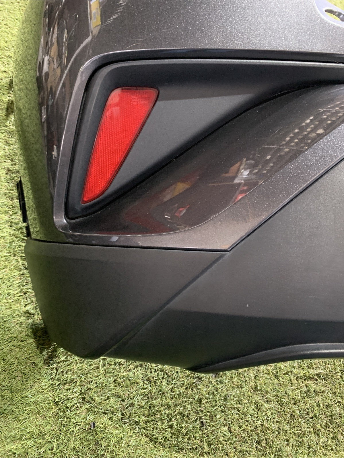 PARAURTI POSTERIORE COMPLETO PER TOYOTA C-HR Ibrida 52159-F4010 (16>23)