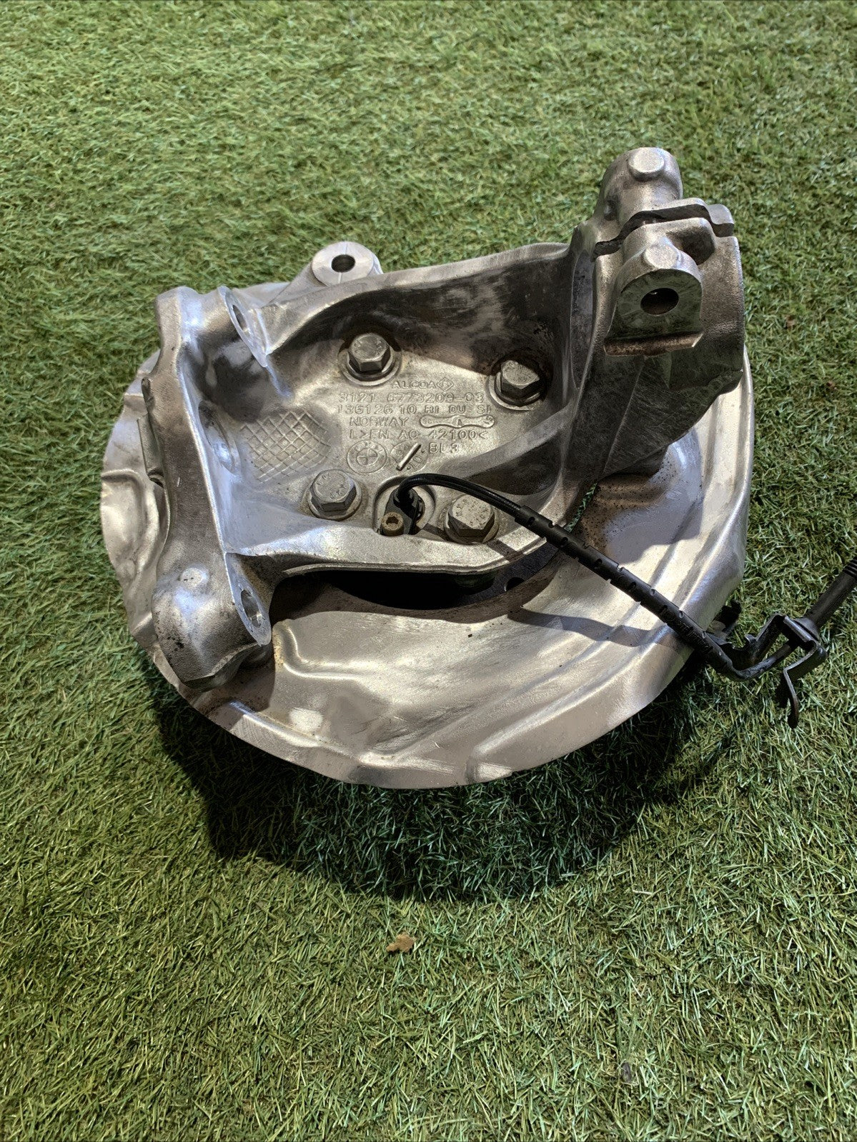 MOZZO MONTANTE FUSELLO ANTERIORE SINISTRO BMW SERIE 1 E87 2.0 2006 6773209-03