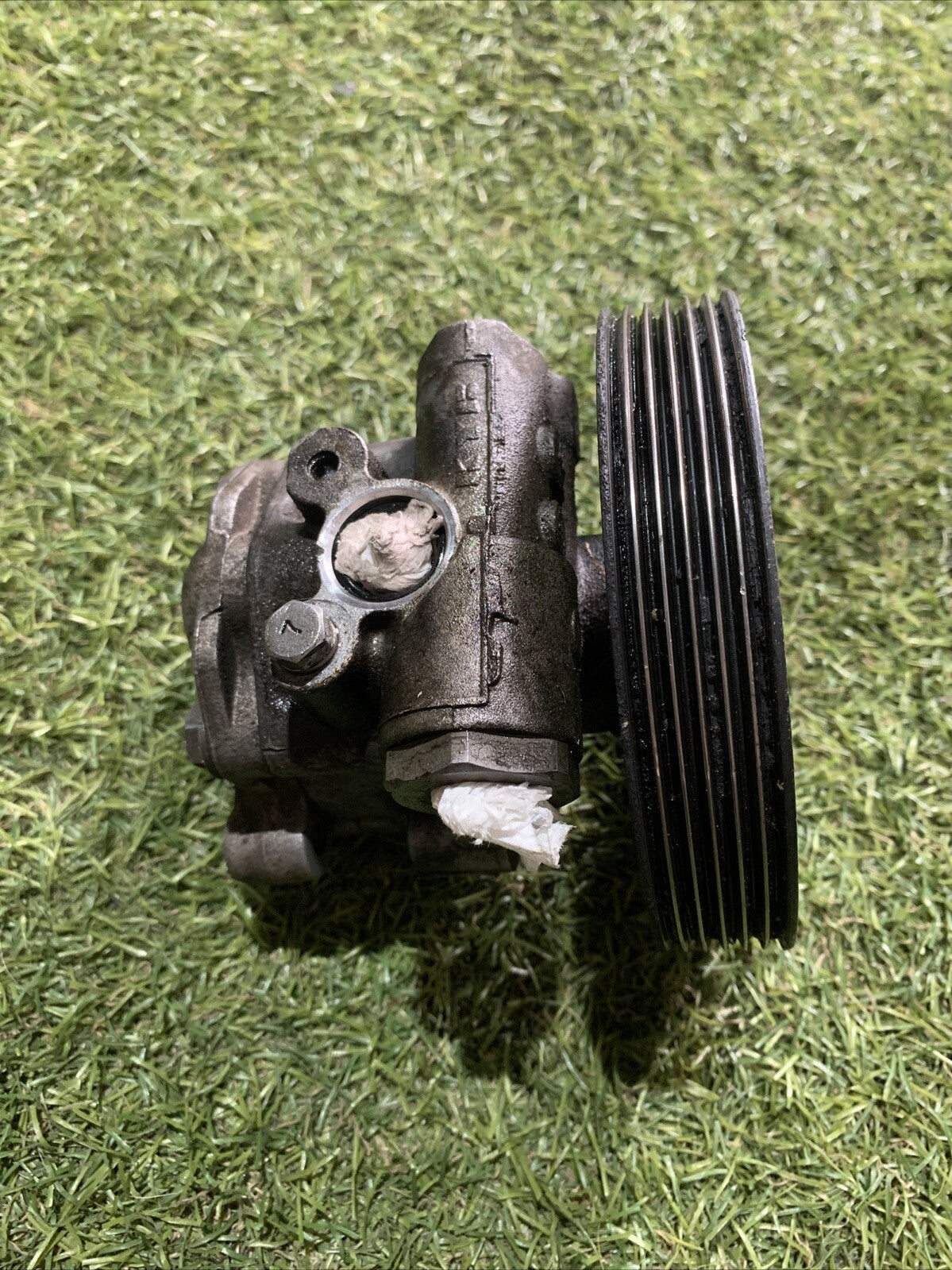 POMPA IDROGUIDA FORD Fiesta 4 Serie 2S6C-3A696-DD Diesel 1.4 (2)