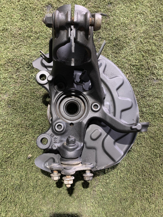 Mozzo Montante Fusello Anteriore Destro Audi A3 8V 1.6 5Q0256Q