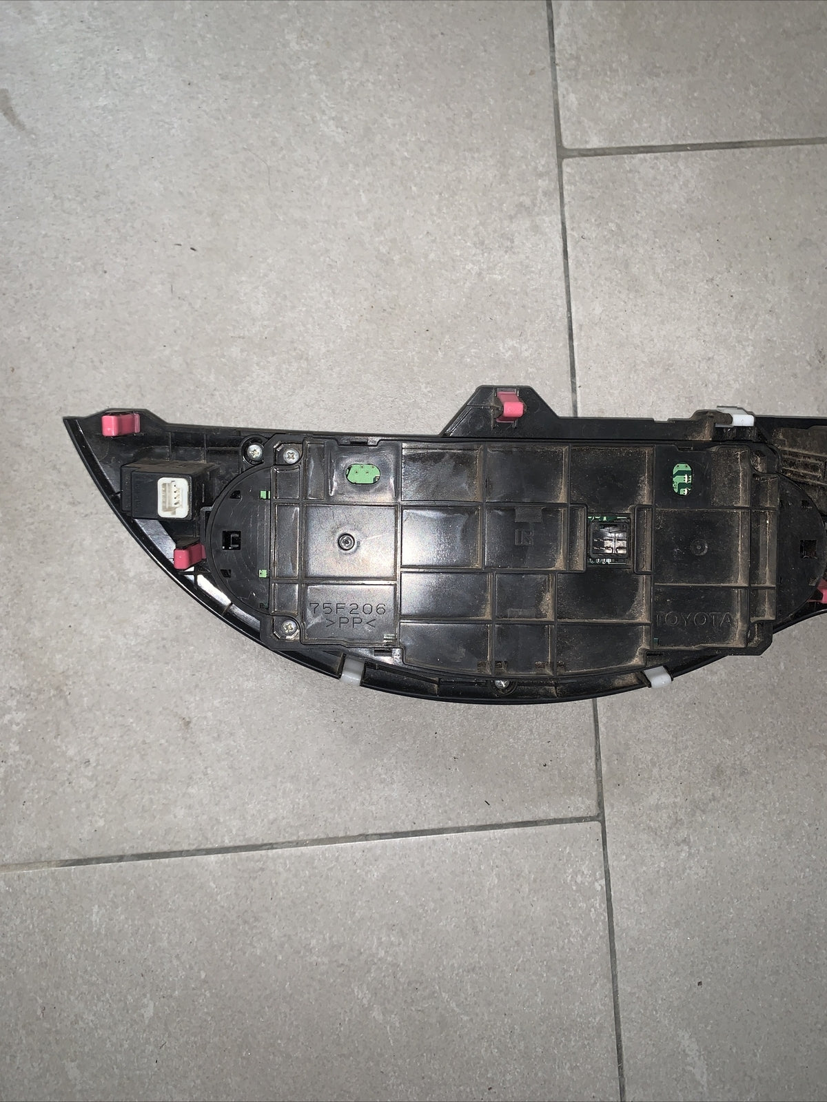 559000D800 CONSOLE COMANDI CLIMA TOYOTA YARIS III REST (P13) 1.5 Ben