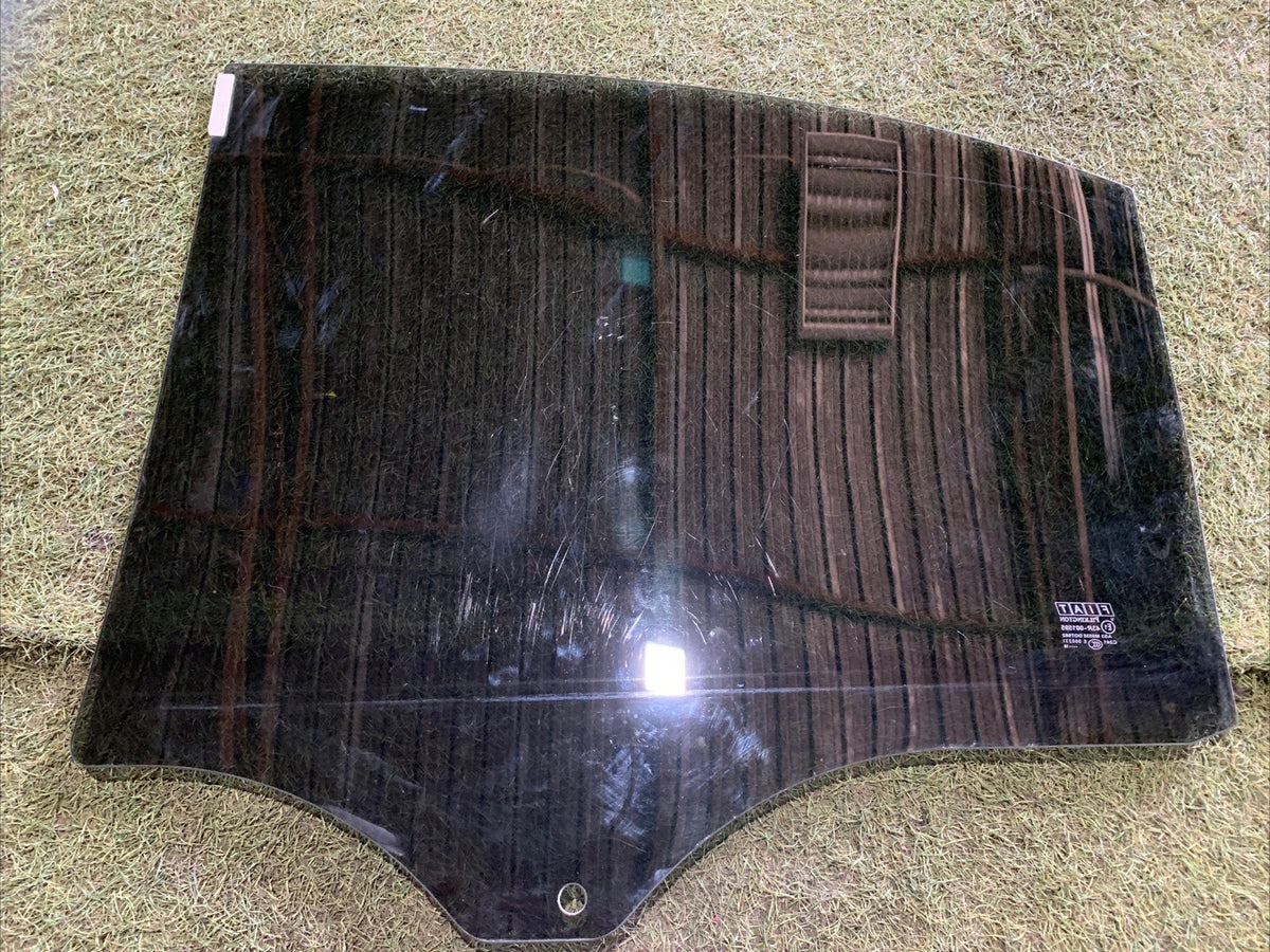 VETRO SCENDENTE POSTERIORE DESTRO PER FIAT Panda 2° Serie (03 10)