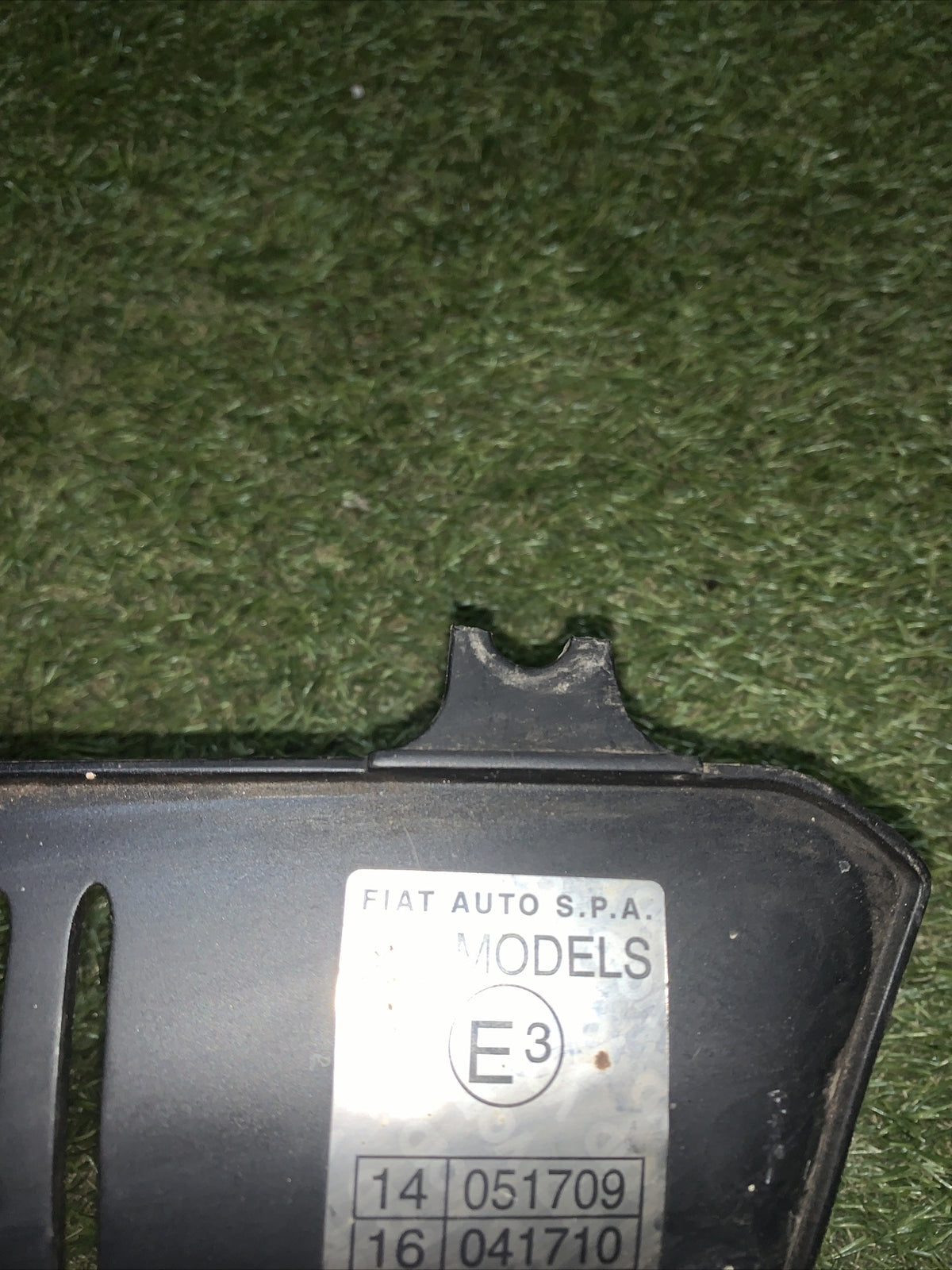 GRIGLIA ANTERIORE FIAT Idea 1° Serie 735357980