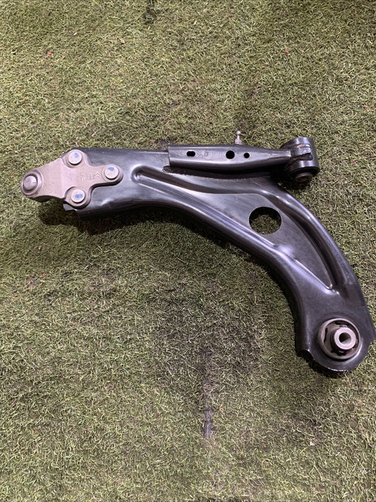 Braccio Oscillante Anteriore Destro Peugeot 3008 2020 1.5 Diesel 98138522