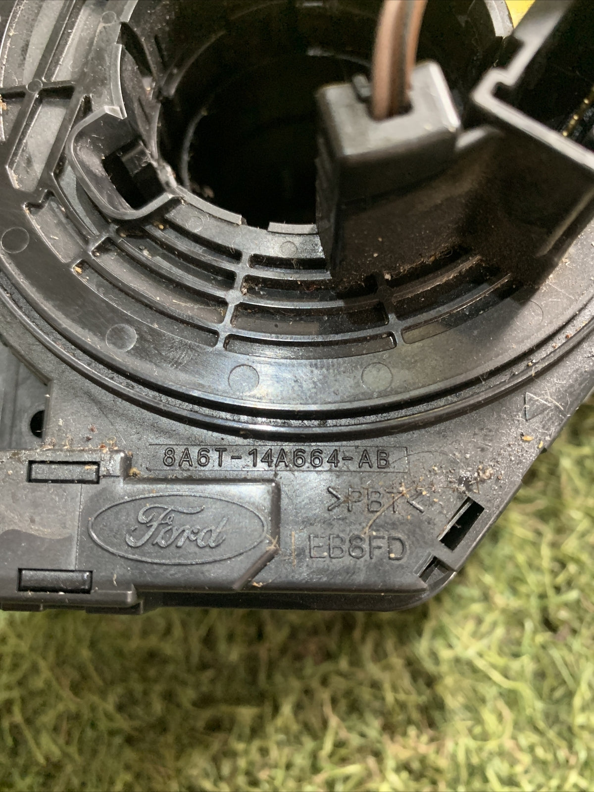 DEVIOLUCI COMPLETO FORD FIESTA 2010 8A6T-14A664-AB