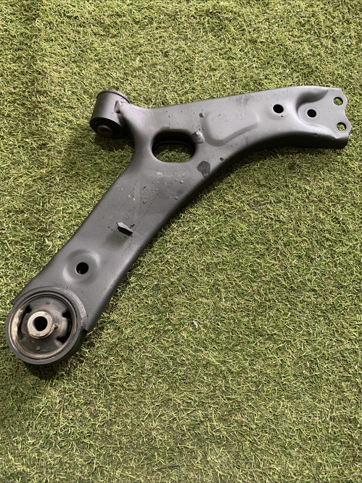 Braccio Oscillante Anteriore Destro Kia Sportage 2010-2016 54501-2Y500