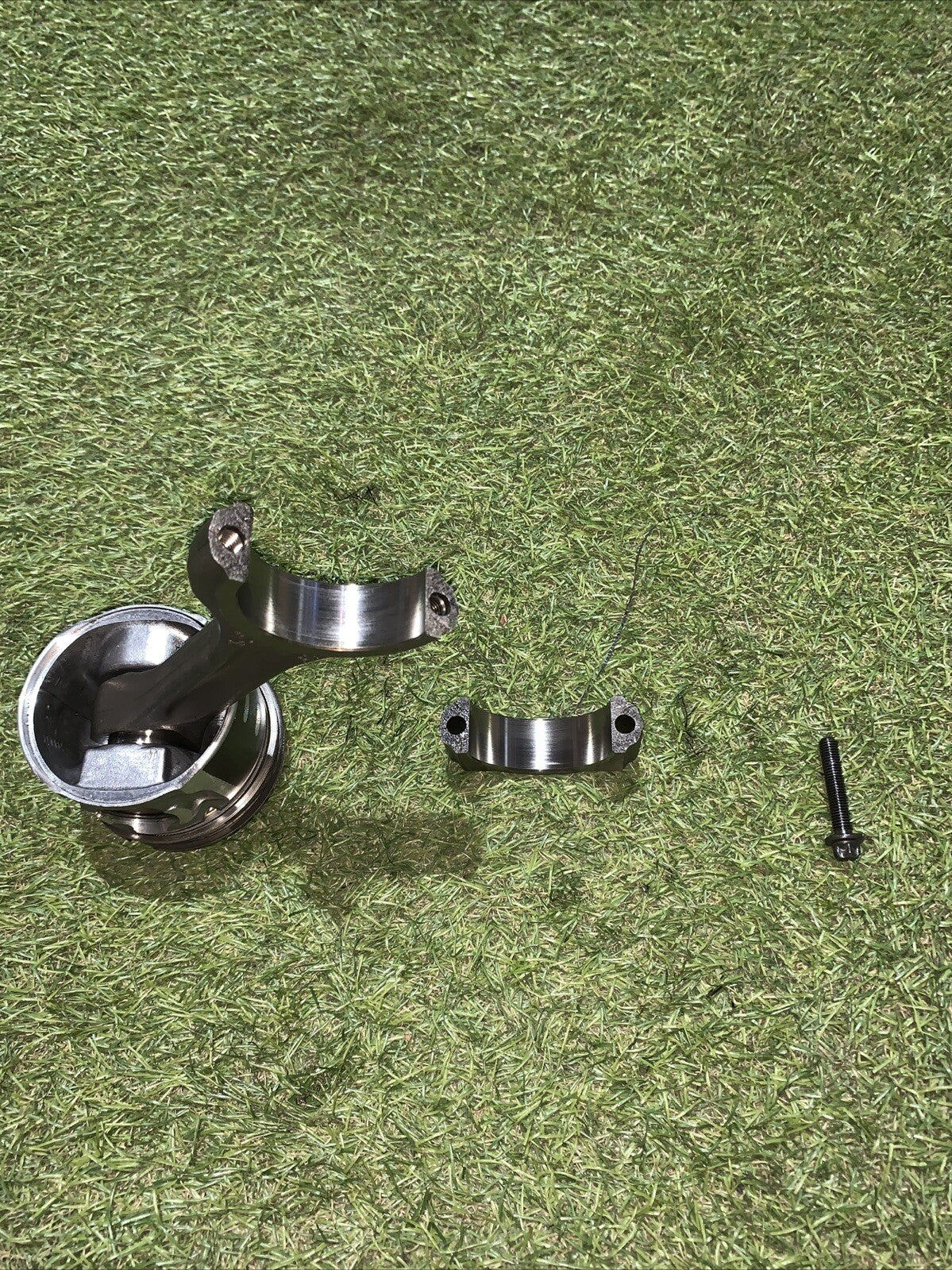 Pistone Motore Peugeot 2008 1.6 Diesel 9H05 1607373680 (4)