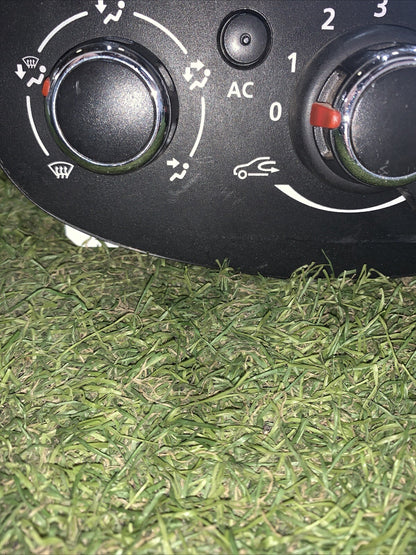 GRUPPO COMANDO STUFA CLIMA MANUALE DACIA SANDERO ANNO 2016 (5S4741000)