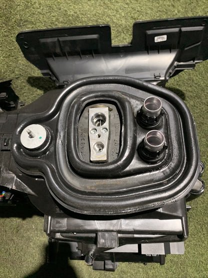 Gruppo Stufa Riscaldamento Abitacolo Manuale Seat Arona 2024 1.0 Benzina