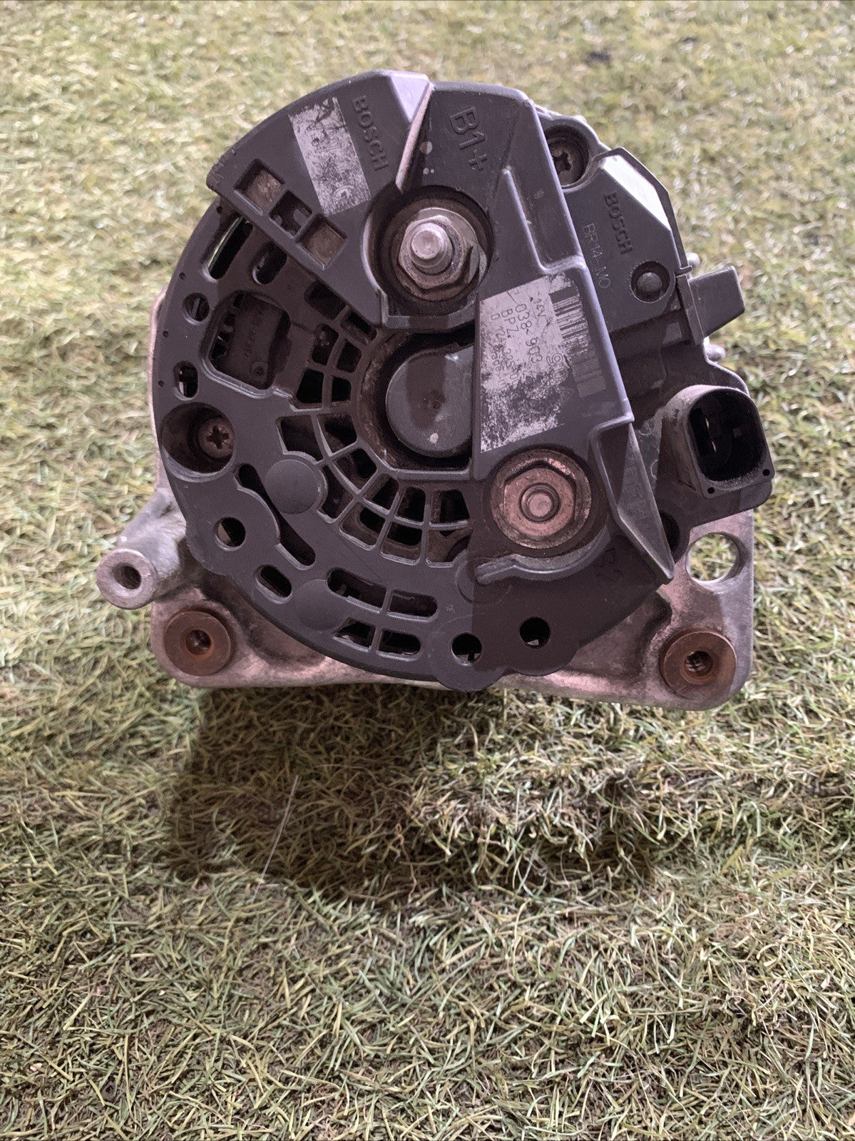 Alternatore Bosch Volkswagen Golf 5 1.9 Diesel 03L903023L