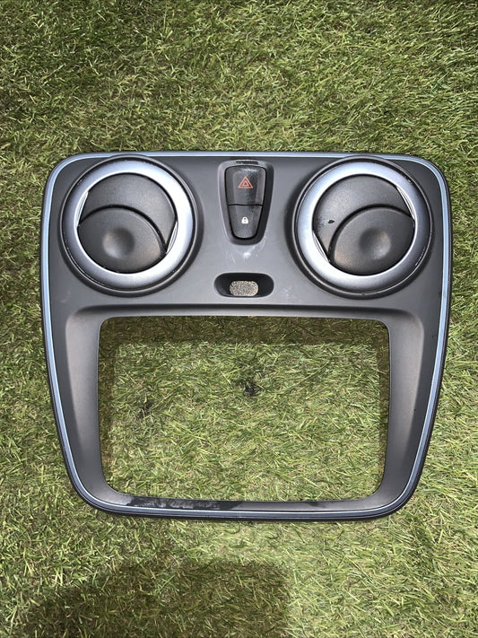 Console Centrale Dacia Lodgy 682604219R