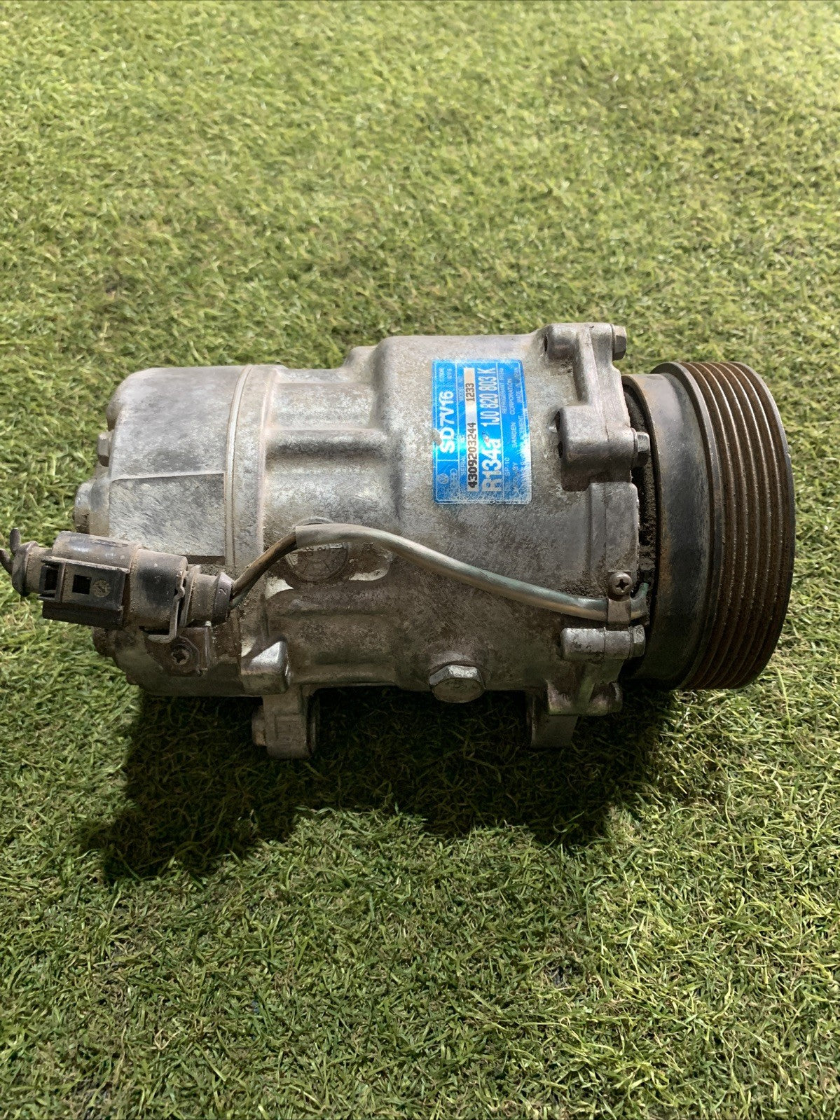 1J0820803K Compressore Aria Condizionata per VOLKSWAGEN GOLF IV BERLINA