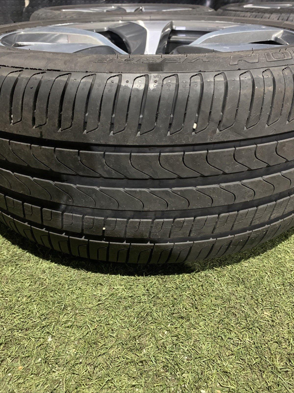 Cerchi In Lega Da 21 Con Gomme Audi Q7 2016 4M0601025E