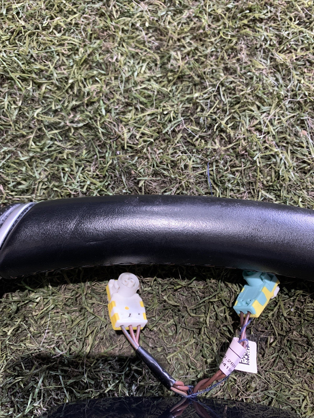 Volante Peugeot 3008 2018 GT 98105489ZD (2)