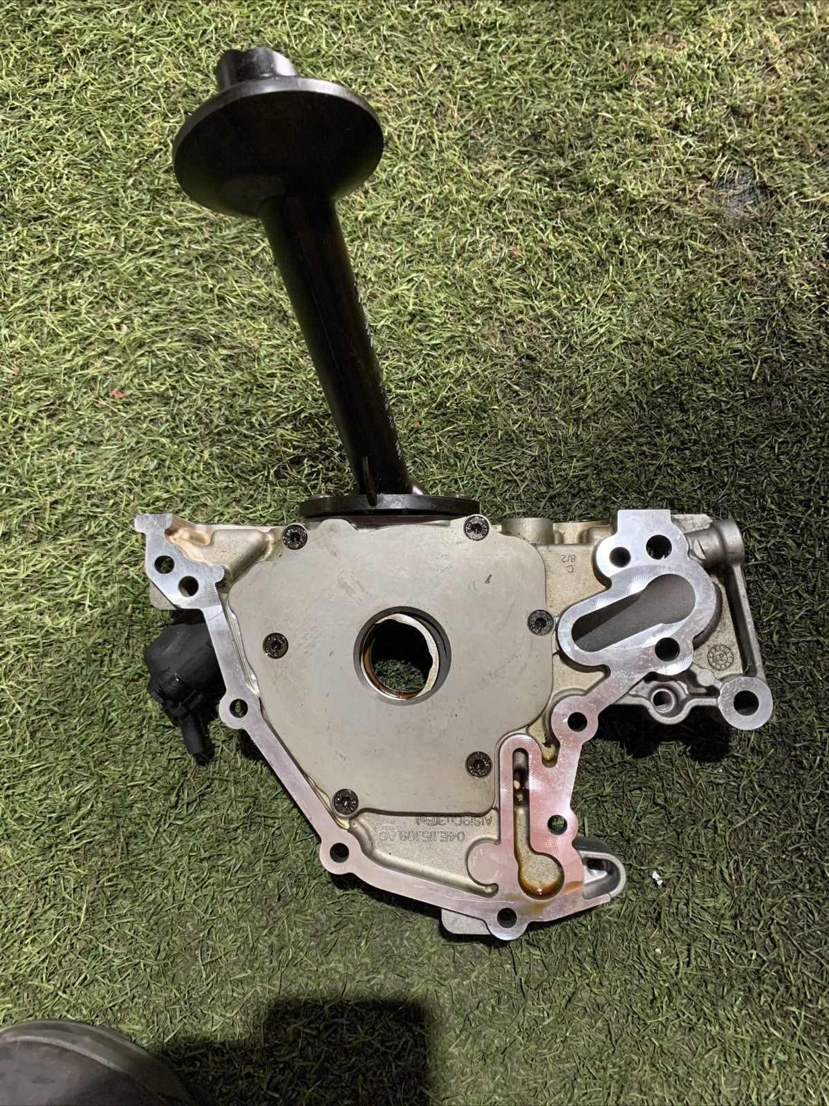 Pompa Olio Volkswagen Polo 2024 1.0 Benzina 04E115105