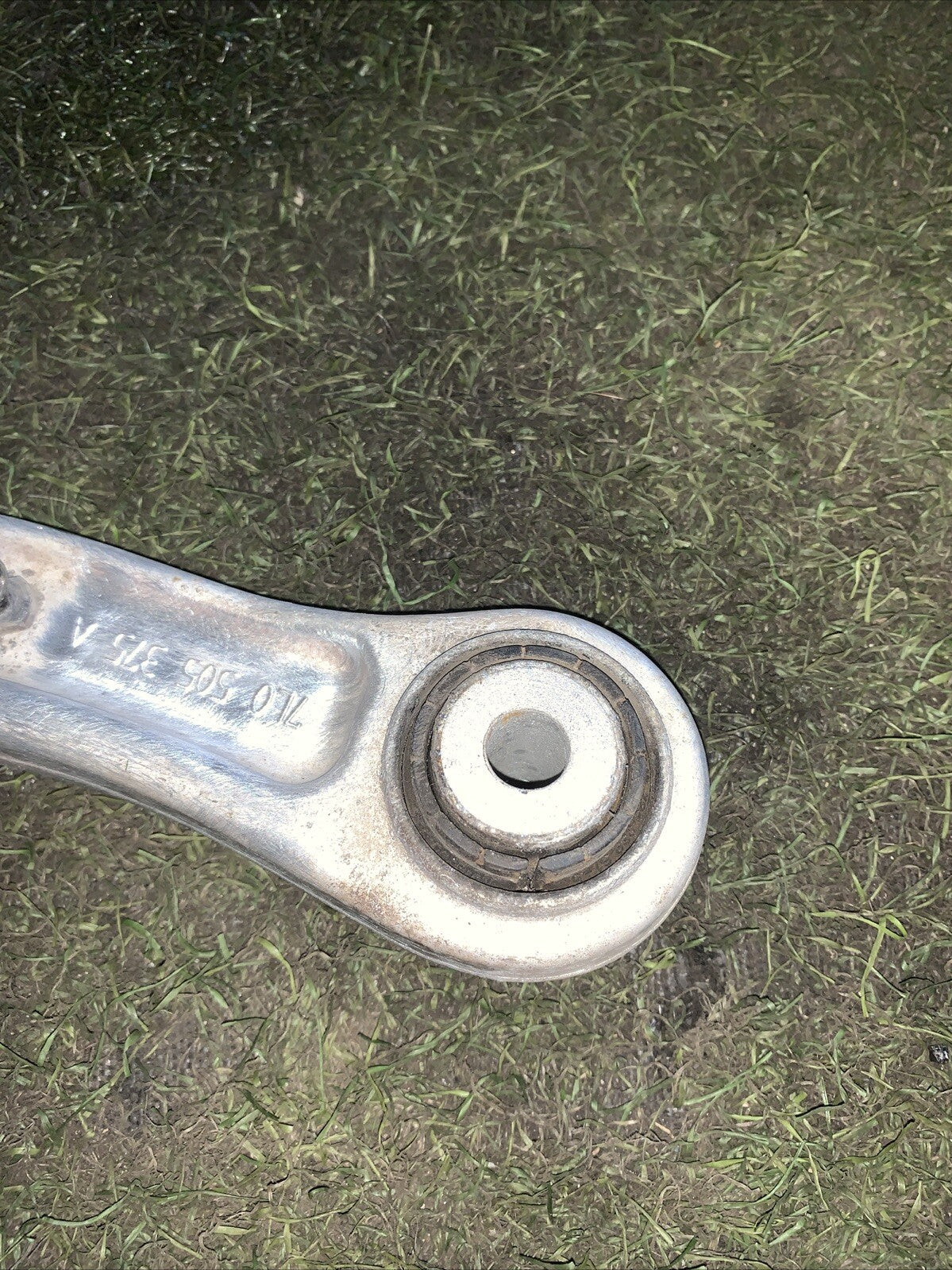 BRACCIO OSCILLANTE AUDI Q7 4LB ( 2006 IN POI) RUOTA POSTERIORE SINIST 7L0505375A