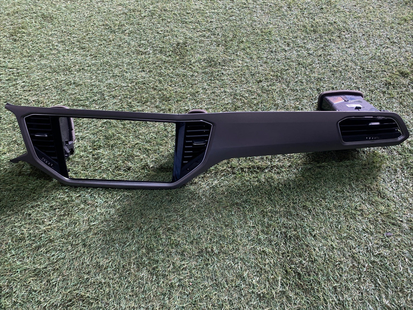 2GA858416A MODANATURA CENTRALE CRUSCOTTO VOLKSWAGEN T-Roc