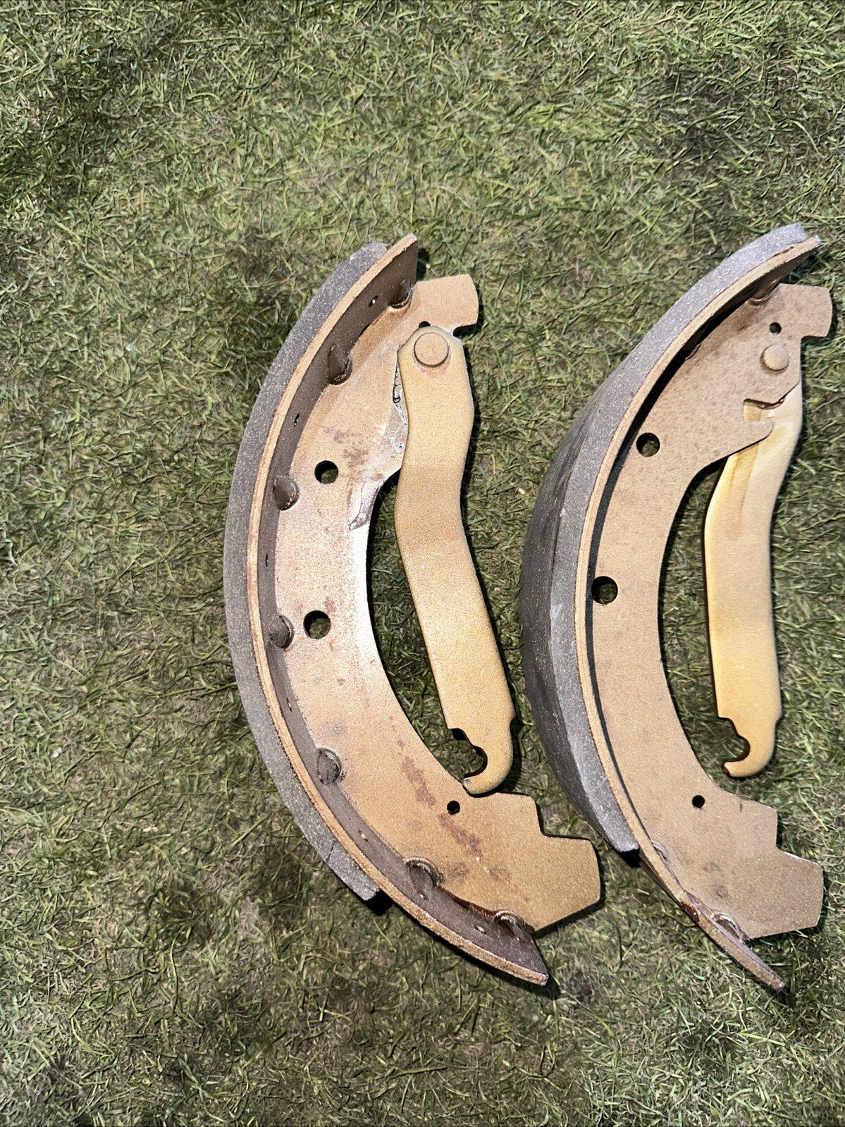 Kit ganasce freno Brembo Posteriore per VW TRANSPORTER LT 40-55 28-35 Oro 2