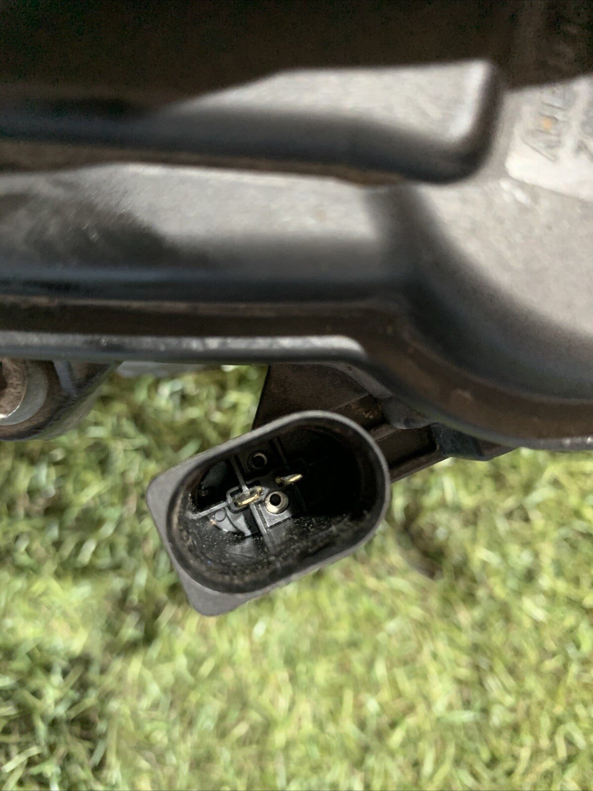 Pinza Freno Elettrico Posteriore Destra Audi Q3 2016 8U0615404B (2)