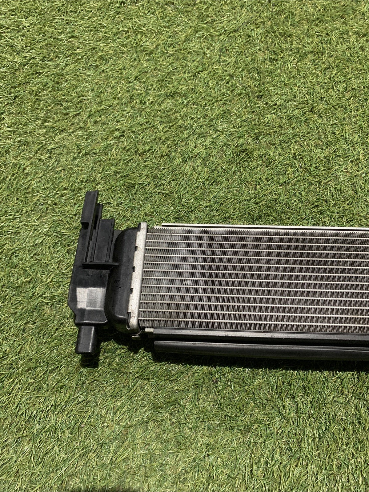 Radiatore Intercooler Volkswagen T-roc 1.6 Diesel 5Q0121251EL