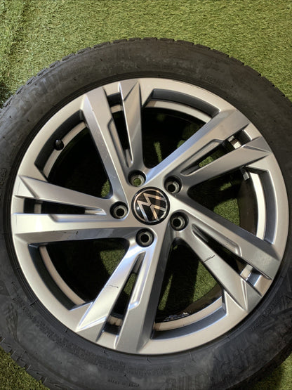 Cerchi In Lega Con Gomme Da 17 Volkswagen T-Roc 2024 R Line 2GA601025AM