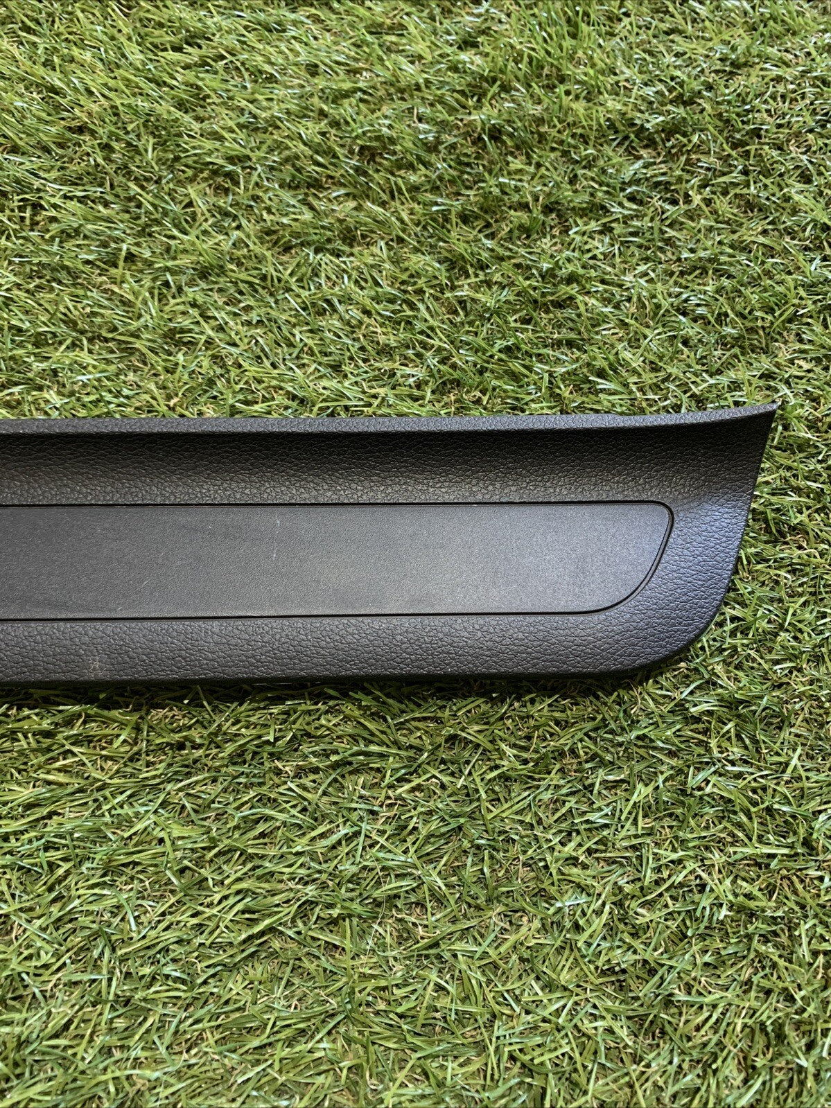 Rivestimento Copri Soglia Anteriore Destra Kia Sportage 2023 85884-R2000