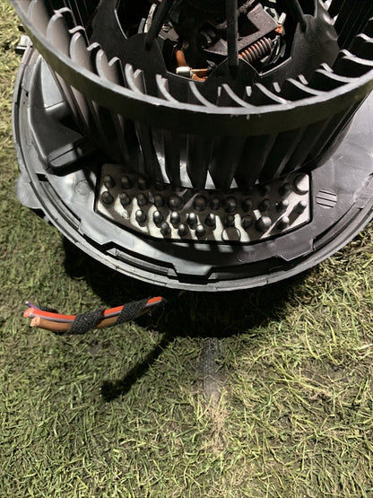 MOTORINO VENTILAZIONE ABITACOLO VOLKSWAGEN T-Roc 5Q1819021F