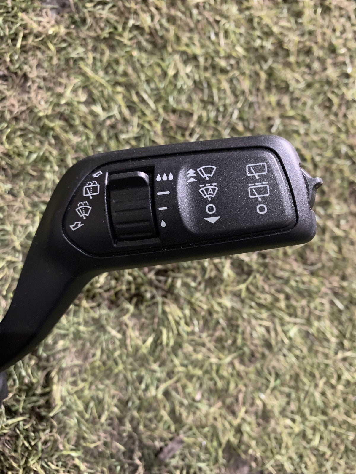 DEVIOLUCI FORD KUGA 2020 LV4T-14B522-EEW