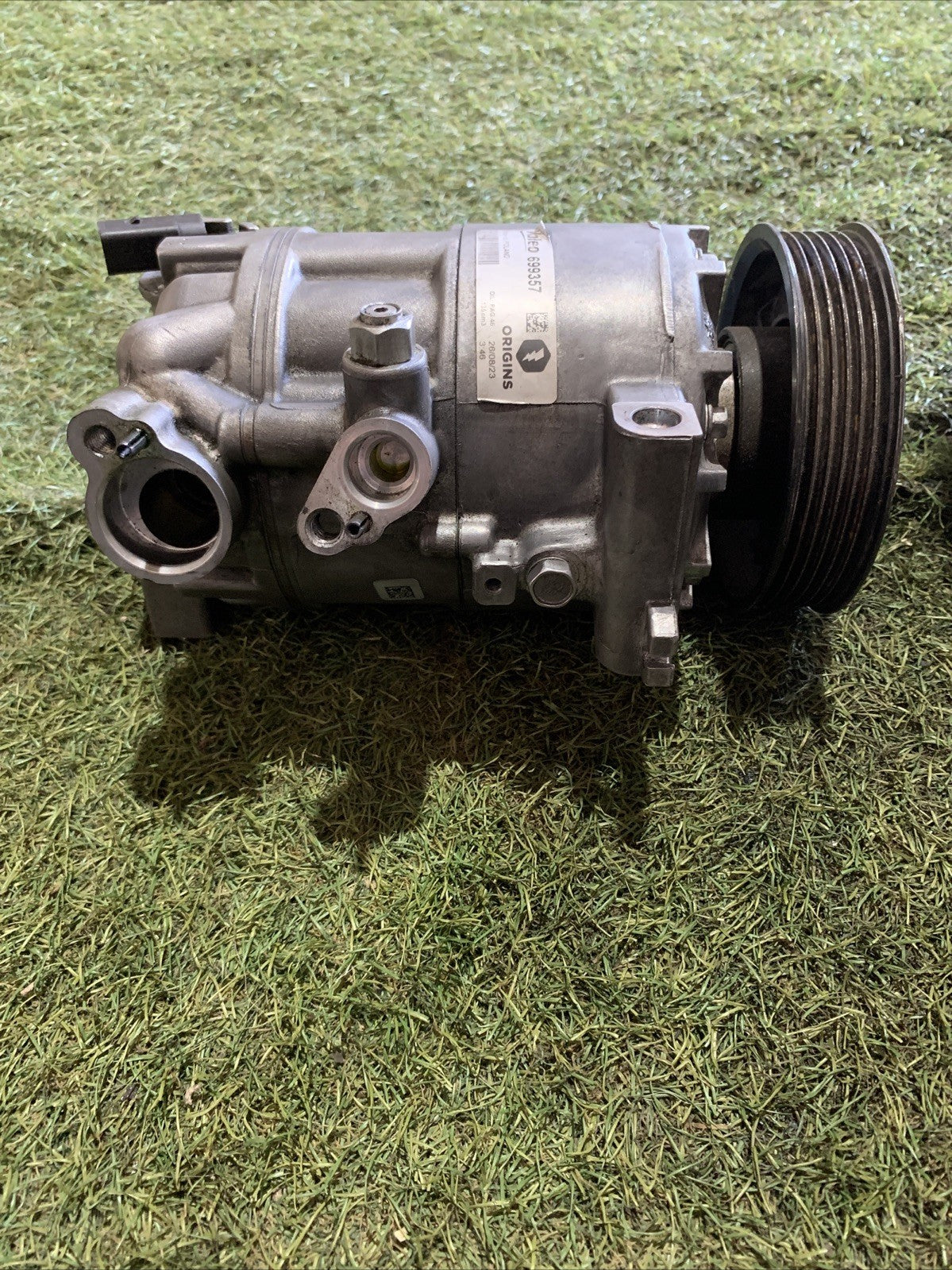 COMPRESSORE ARIA CONDIZIONATA VOLKSWAGEN GOLF 5 1.9 Diesel 699357