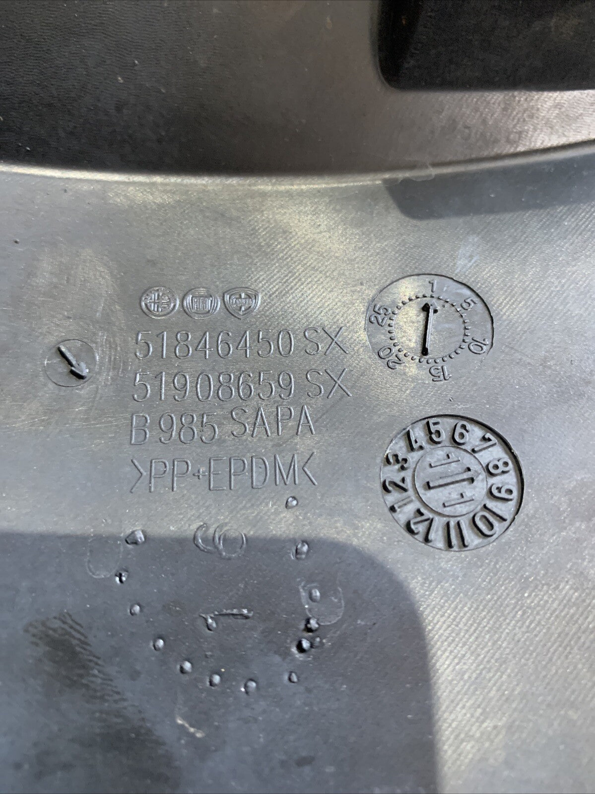 PARASASSI PASSARUOTA  ANTERIORE SINISTRO FIAT PANDA 3 SERIE DAL 2012 51846450