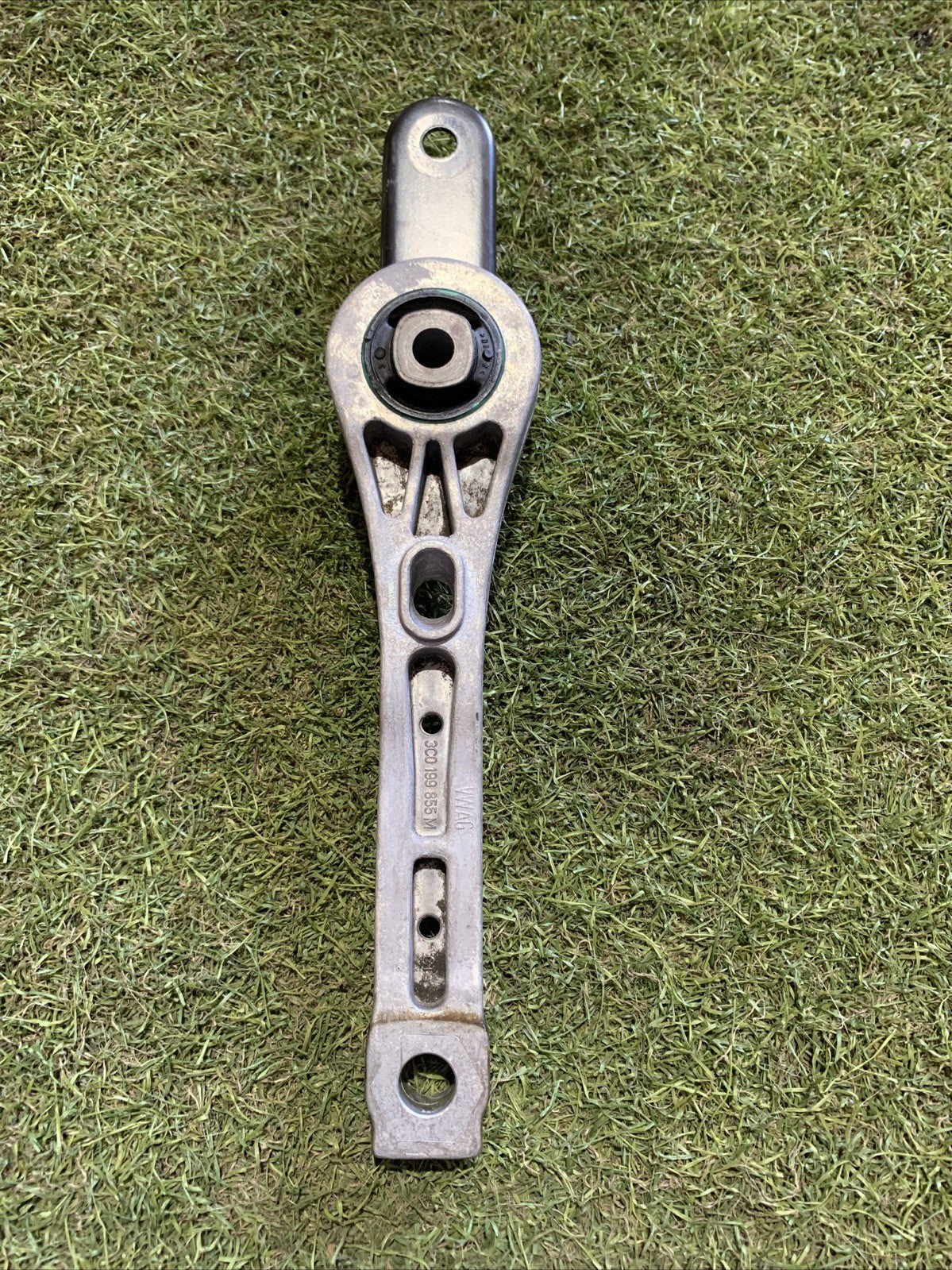 Supporto Motore Posteriore Per Audi Q3 3C0199855M 2016