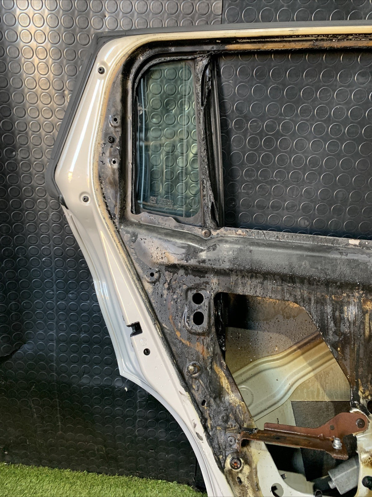 SPORTELLO PORTA PORTIERA  POSTERIORE SINISTRO SX JEEP AVENGER 2025 *LEGGI INFO*