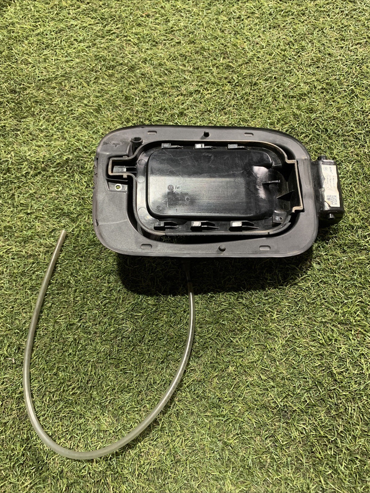 SPORTELLINO CARBURANTE PER VOLKSWAGEN T-Roc Serie 2GA809857E (17>)