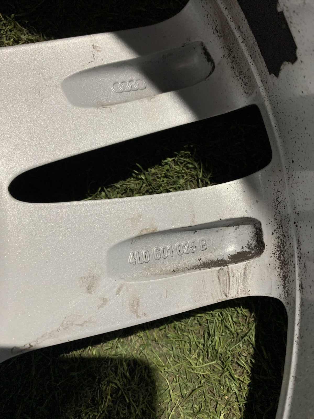 Cerchio In Lega 18 Audi Q7 2006 4L0601025B