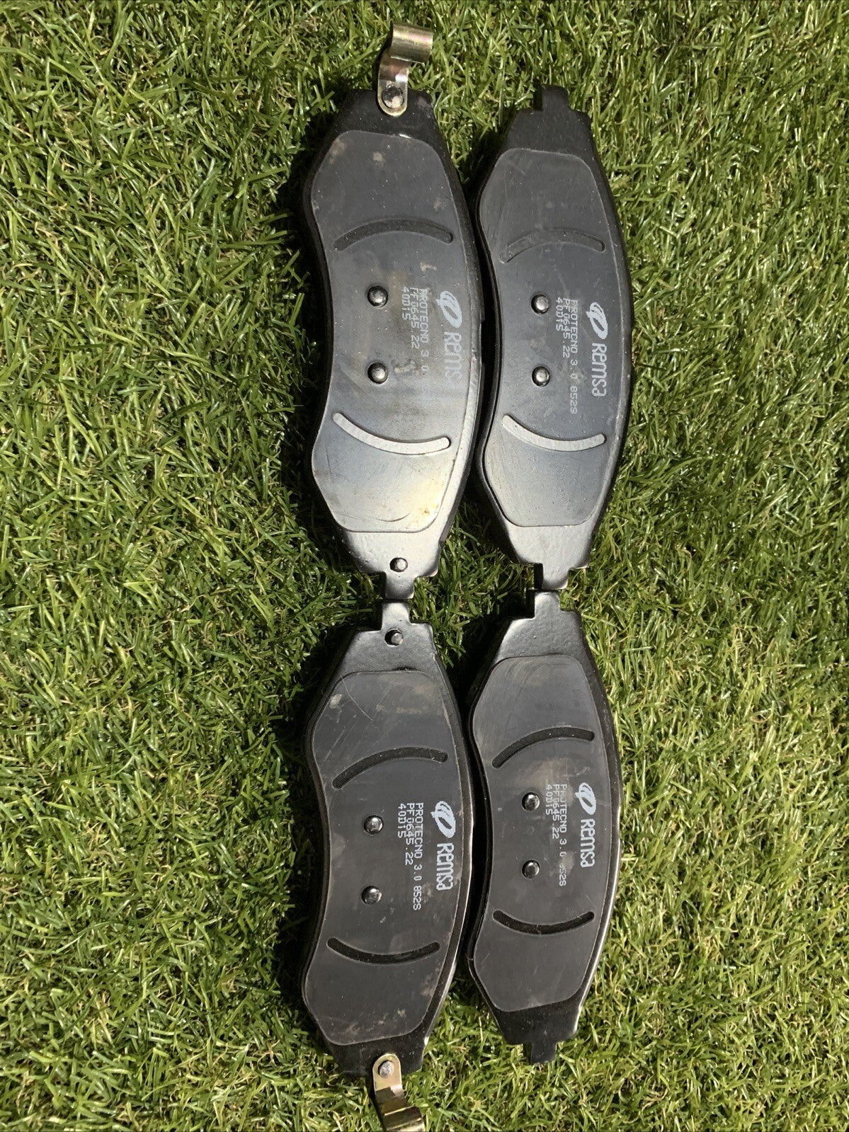 Kit pastiglie freno REMSA freno a disco 0645.22 per Daewoo Nubira Rezzo U100