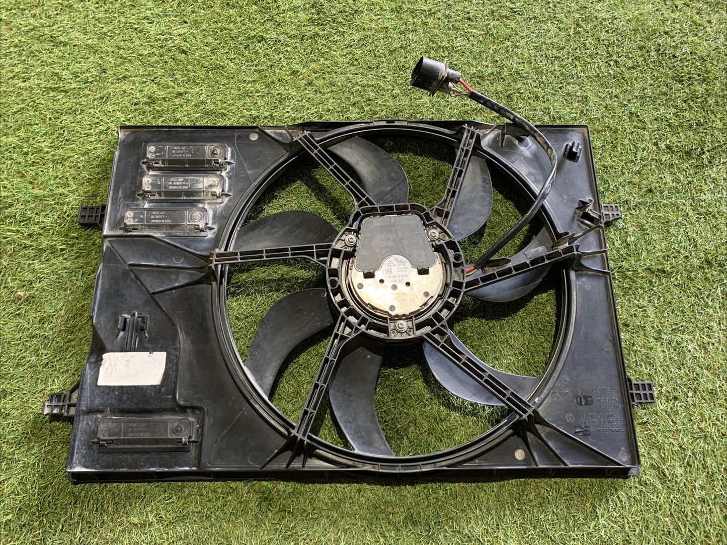 Elettroventola Radiatore Volkswagen T-Roc 5Q0121205AL